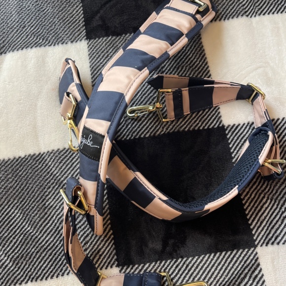 Ju-Ju-Be - Picture 4 of 4